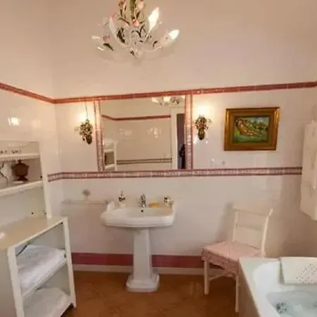 Elegant In With Private Pool